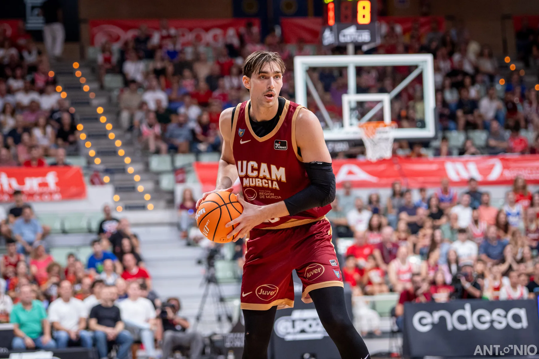 Fotografía 3 del partido UCAM Murcia - Barça.