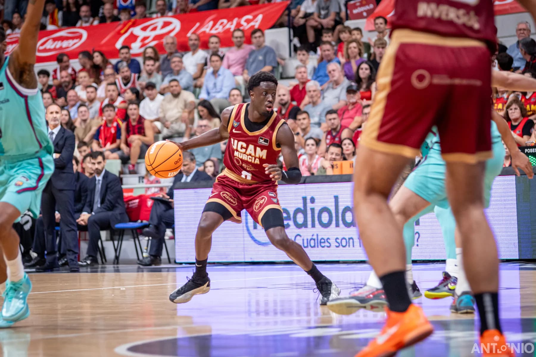 Fotografía 9 del partido UCAM Murcia - Barça.