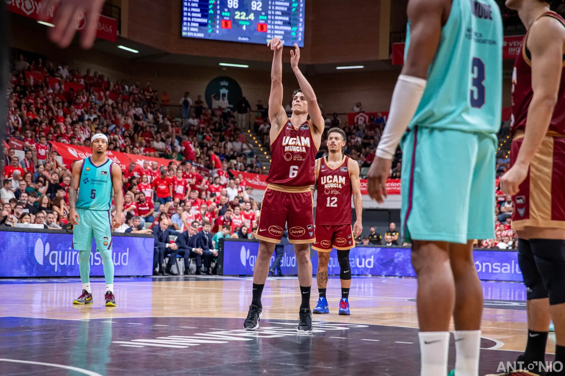 Fotografía 127 del partido UCAM Murcia - Barça.