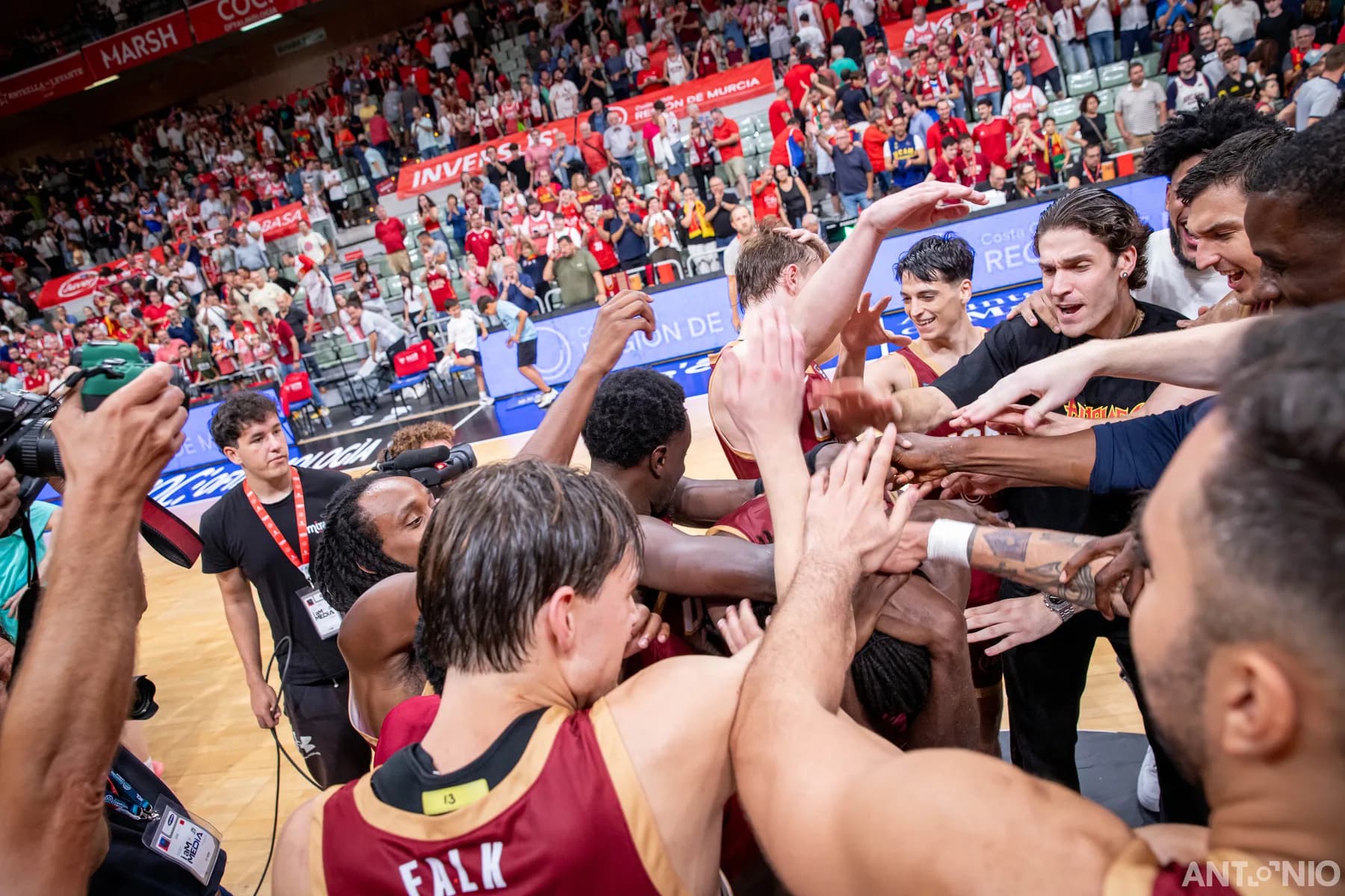 Fotografía 132 del partido UCAM Murcia - Barça.