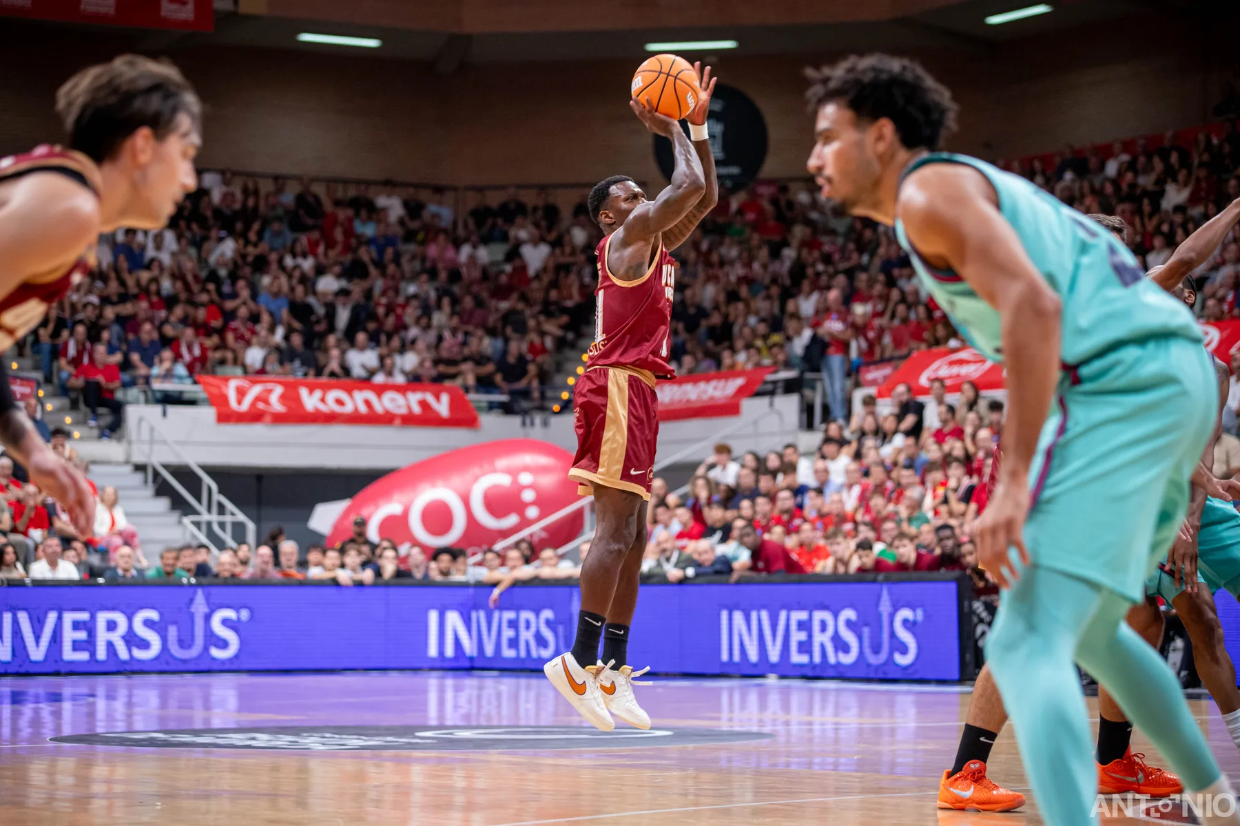Fotografía 17 del partido UCAM Murcia - Barça.