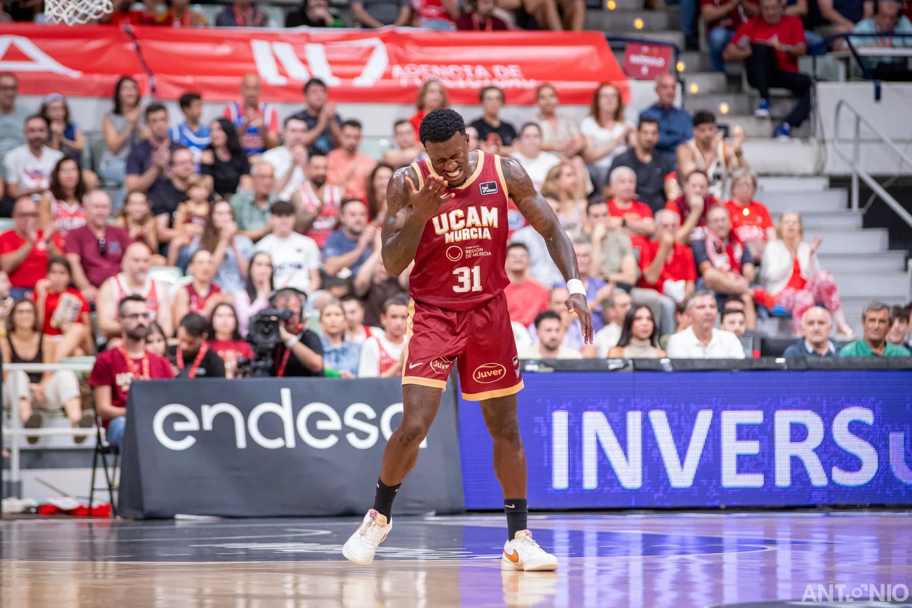 Fotografía 18 del partido UCAM Murcia - Barça.
