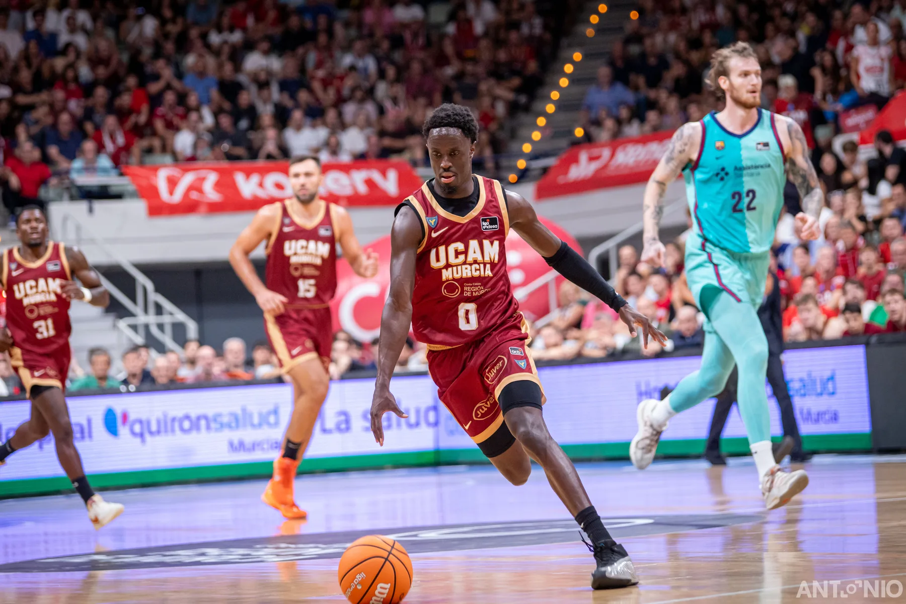 Fotografía 19 del partido UCAM Murcia - Barça.