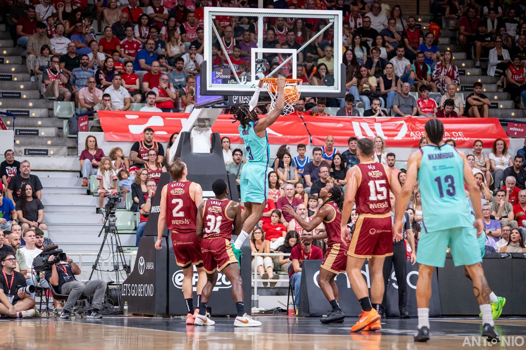 Fotografía 58 del partido UCAM Murcia - Barça.