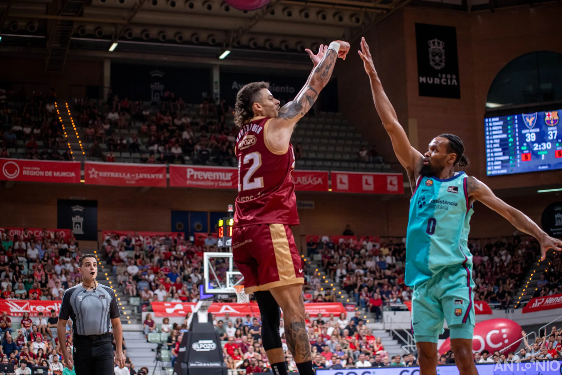 Fotografía 67 del partido UCAM Murcia - Barça.
