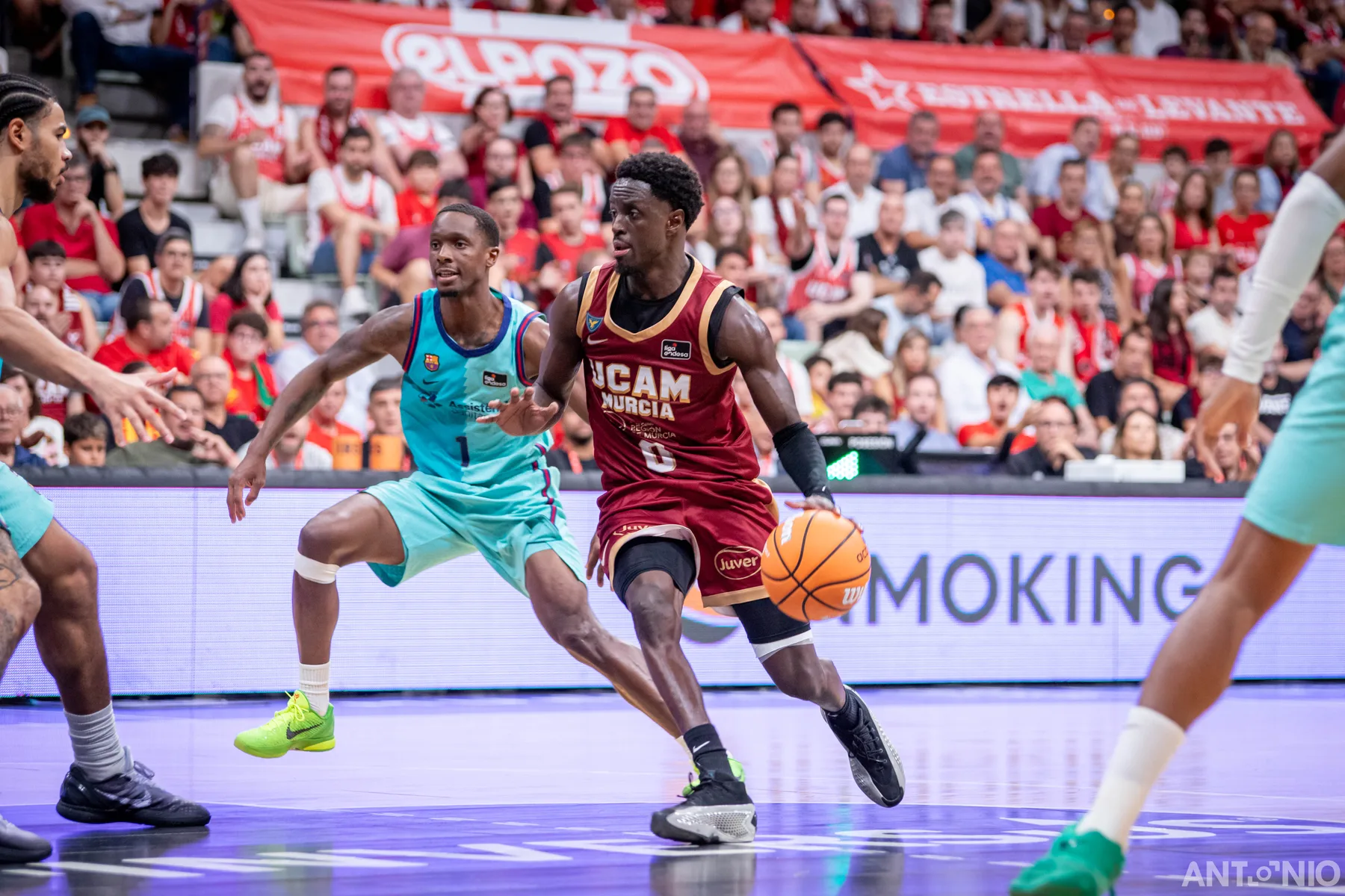 Fotografía 87 del partido UCAM Murcia - Barça.