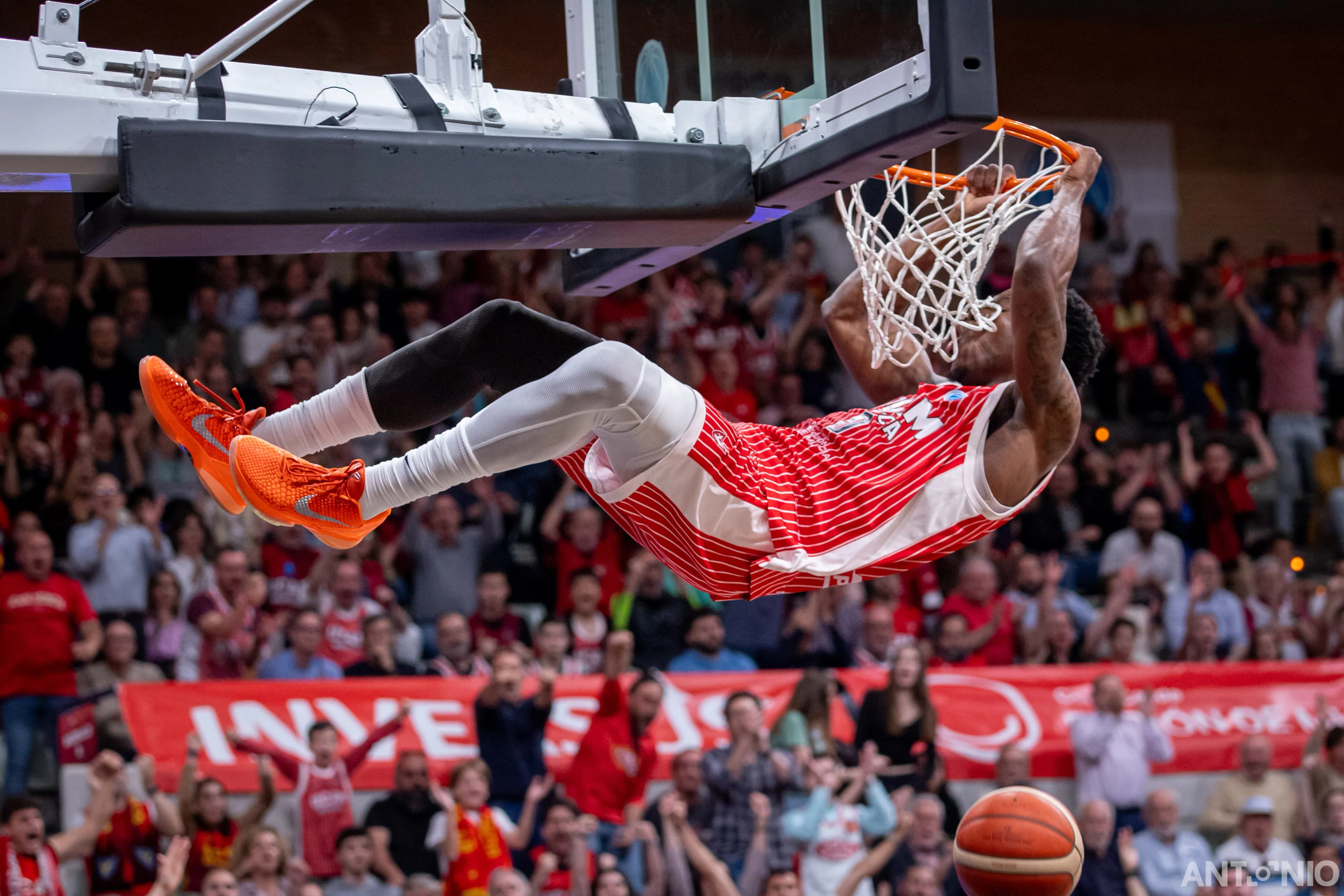Fotografía 13 de Devontae Cacok en Cast To Cast Baloncesto.