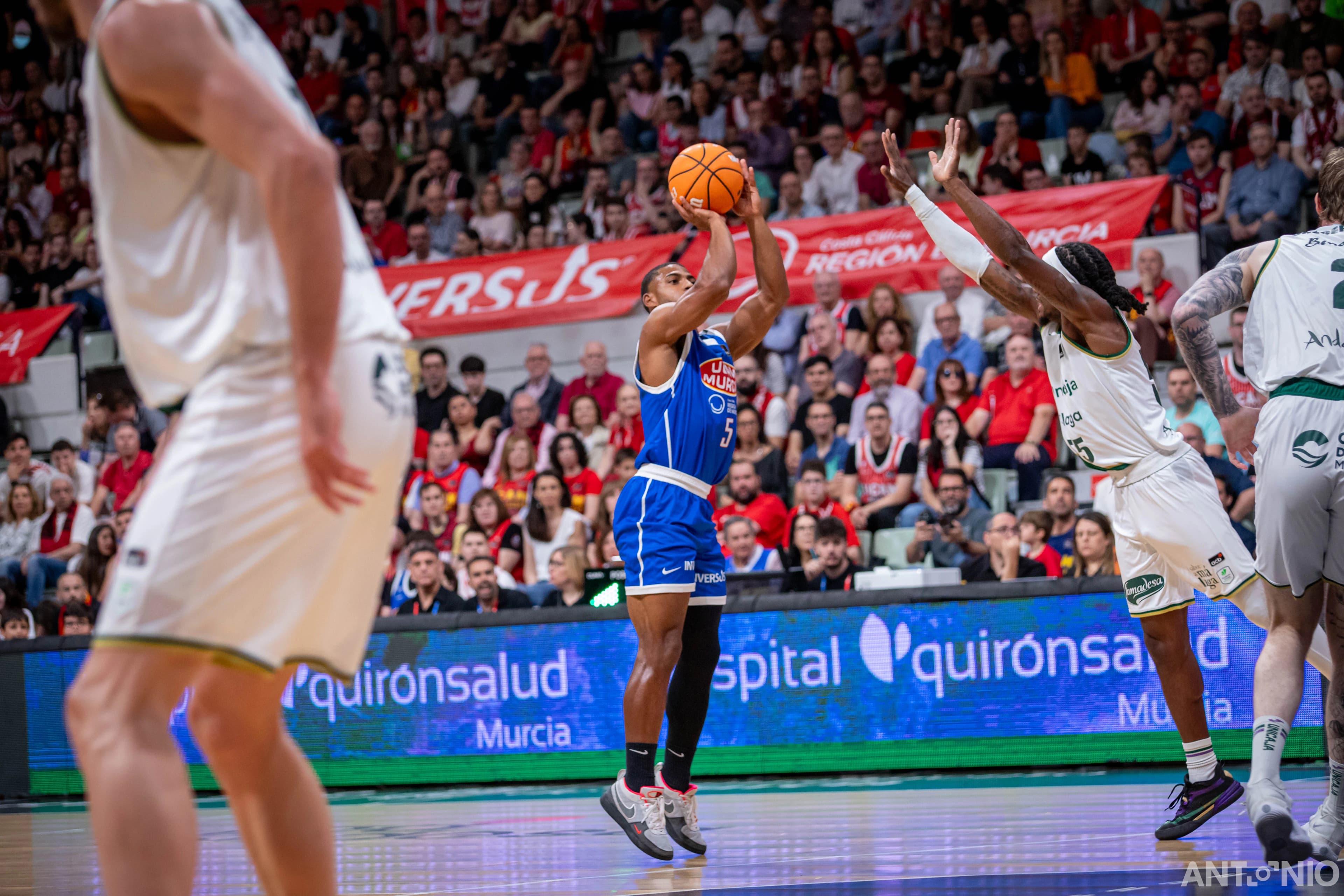 Fotografía 9 del partido UCAM Murcia - Unicaja Málaga.