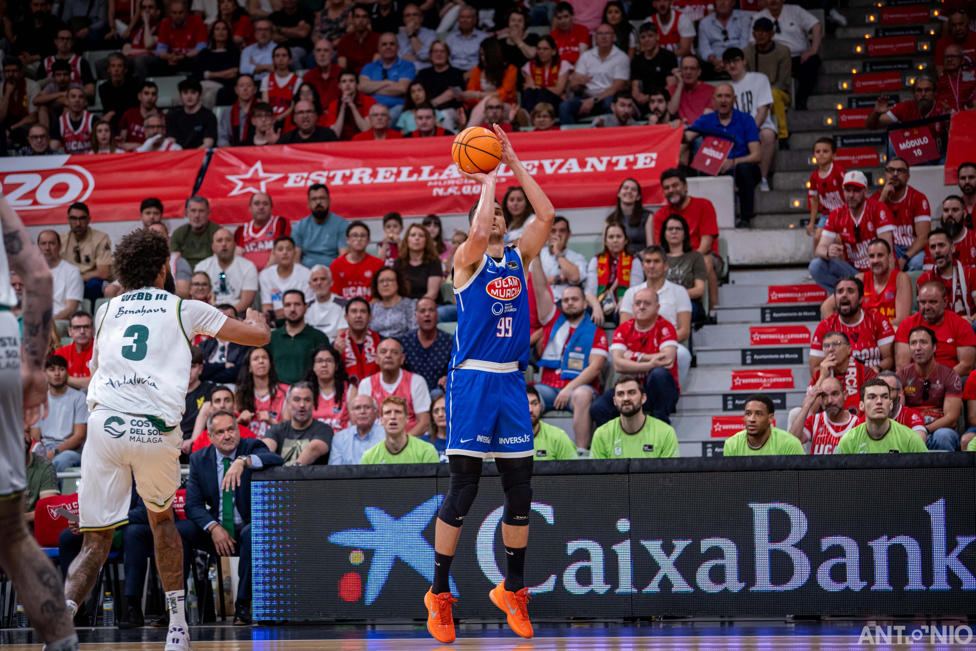 Fotografía 13 del partido UCAM Murcia - Unicaja Málaga.