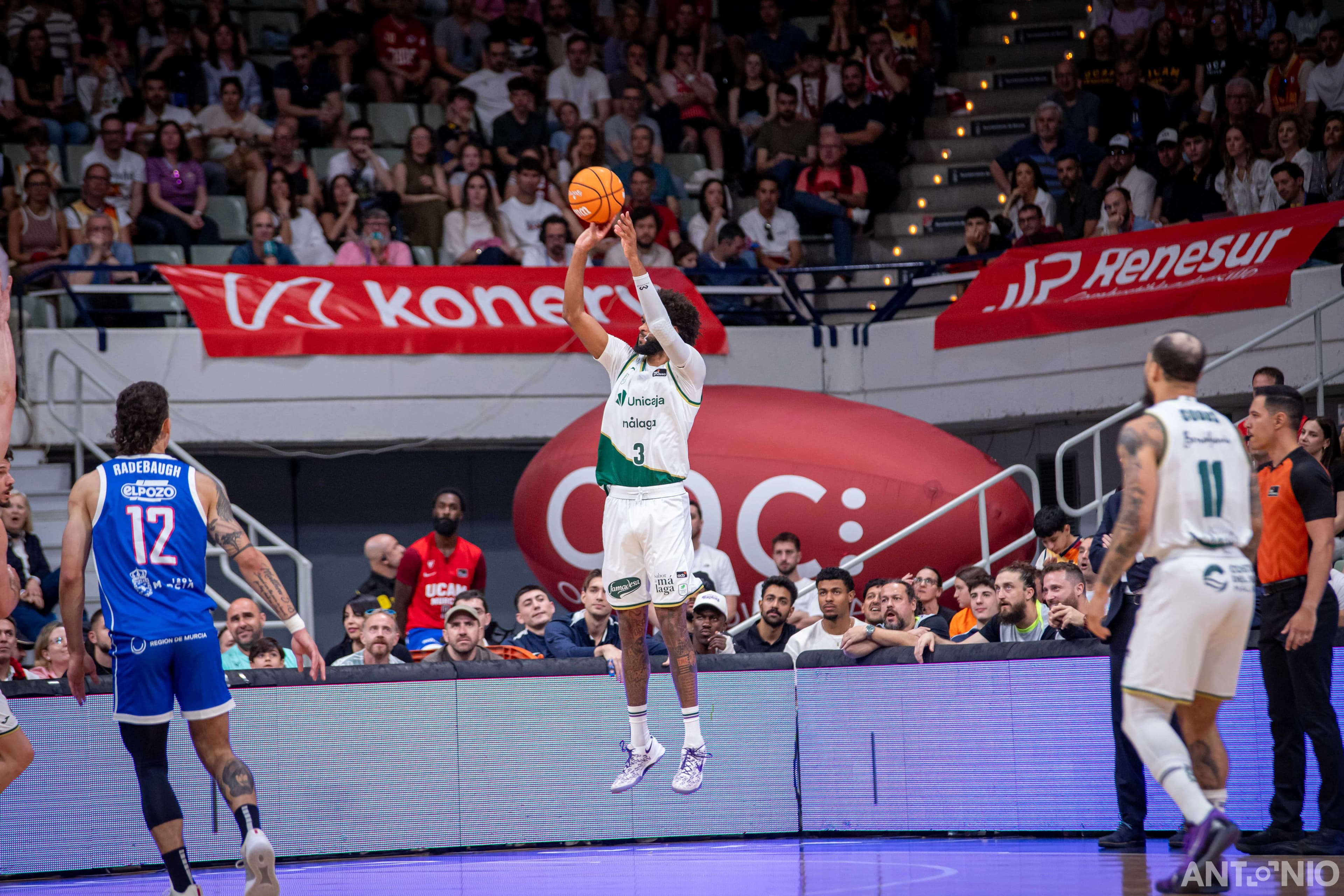 Fotografía 14 del partido UCAM Murcia - Unicaja Málaga.