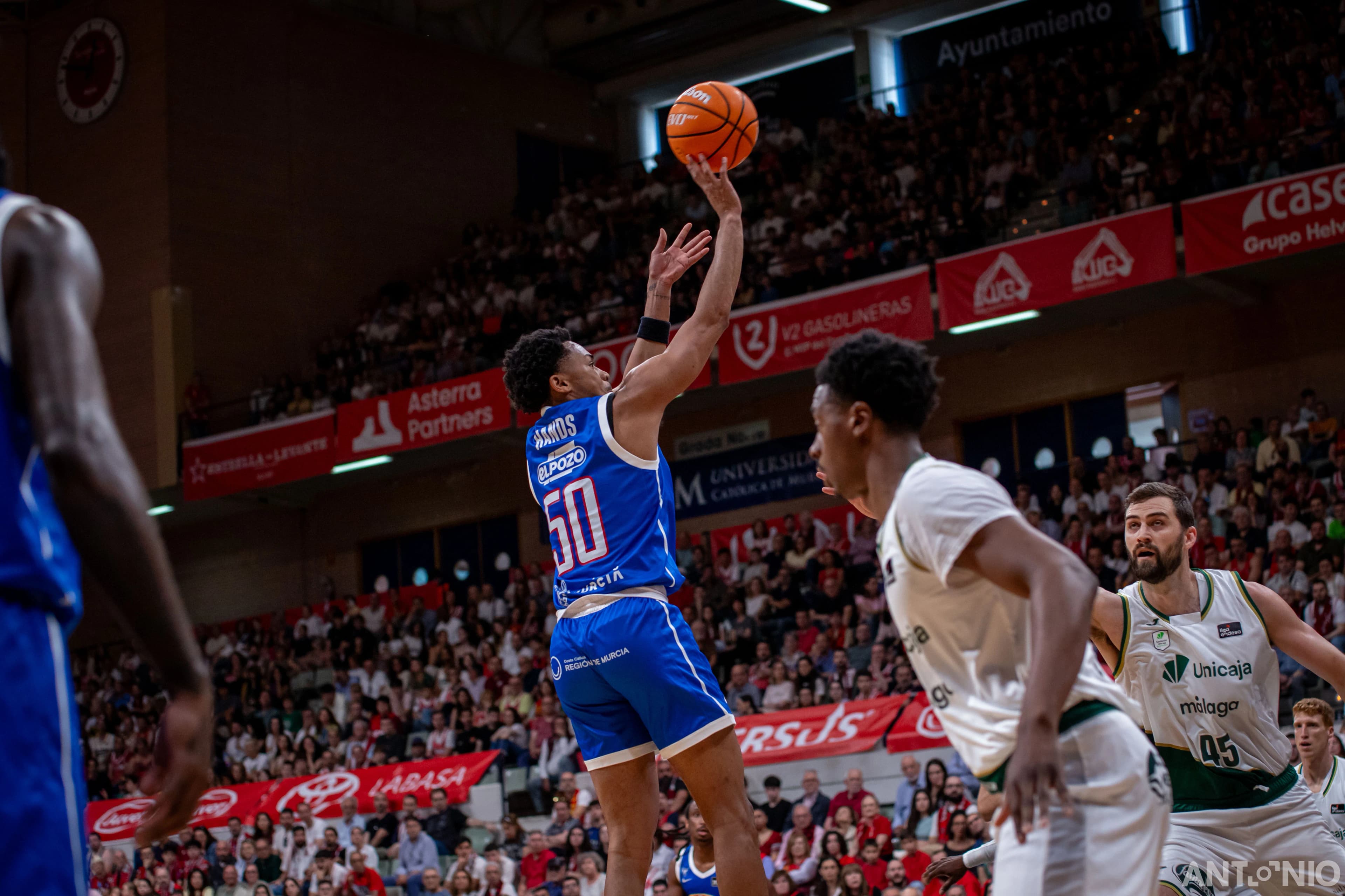 Fotografía 19 del partido UCAM Murcia - Unicaja Málaga.