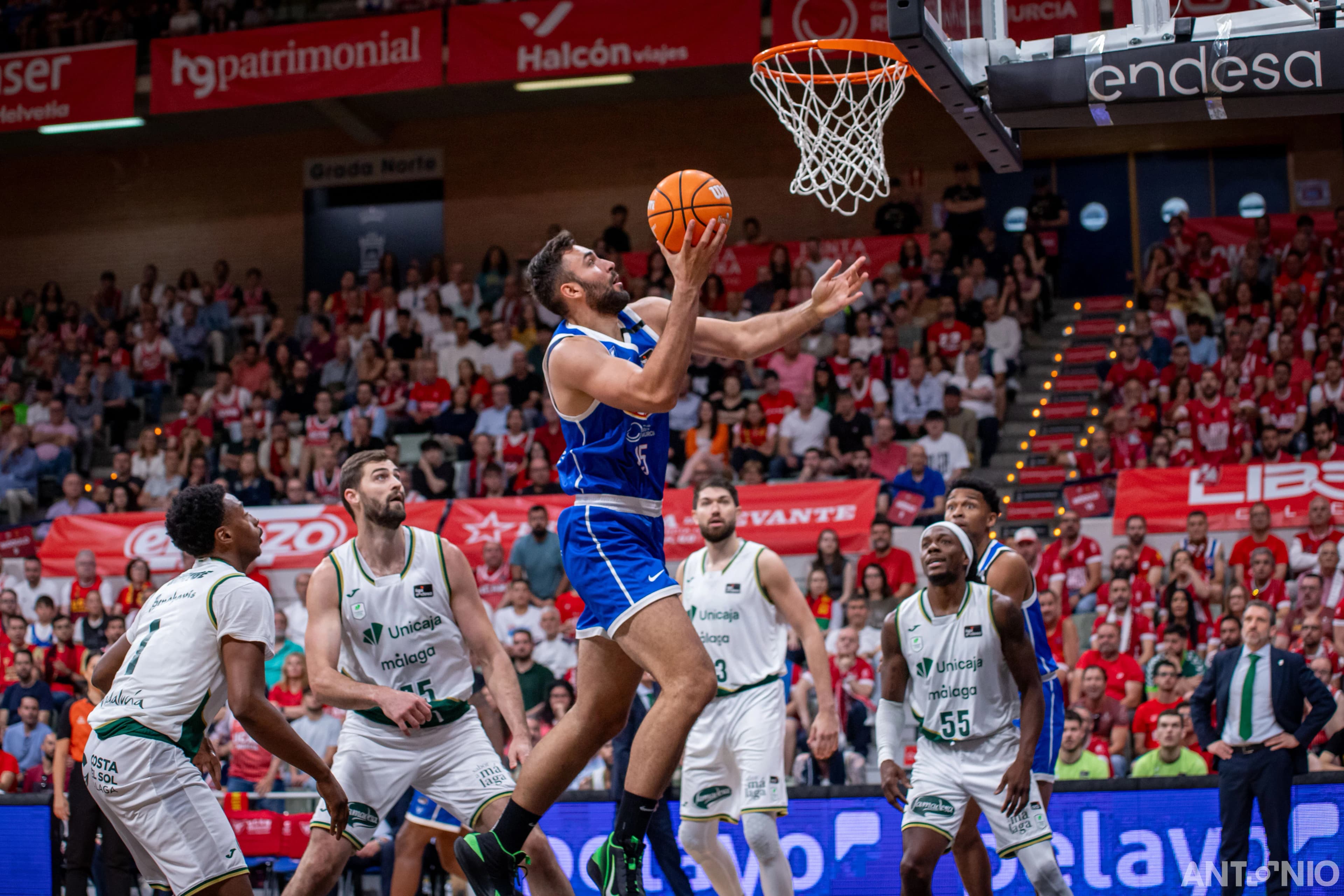 Fotografía 20 del partido UCAM Murcia - Unicaja Málaga.