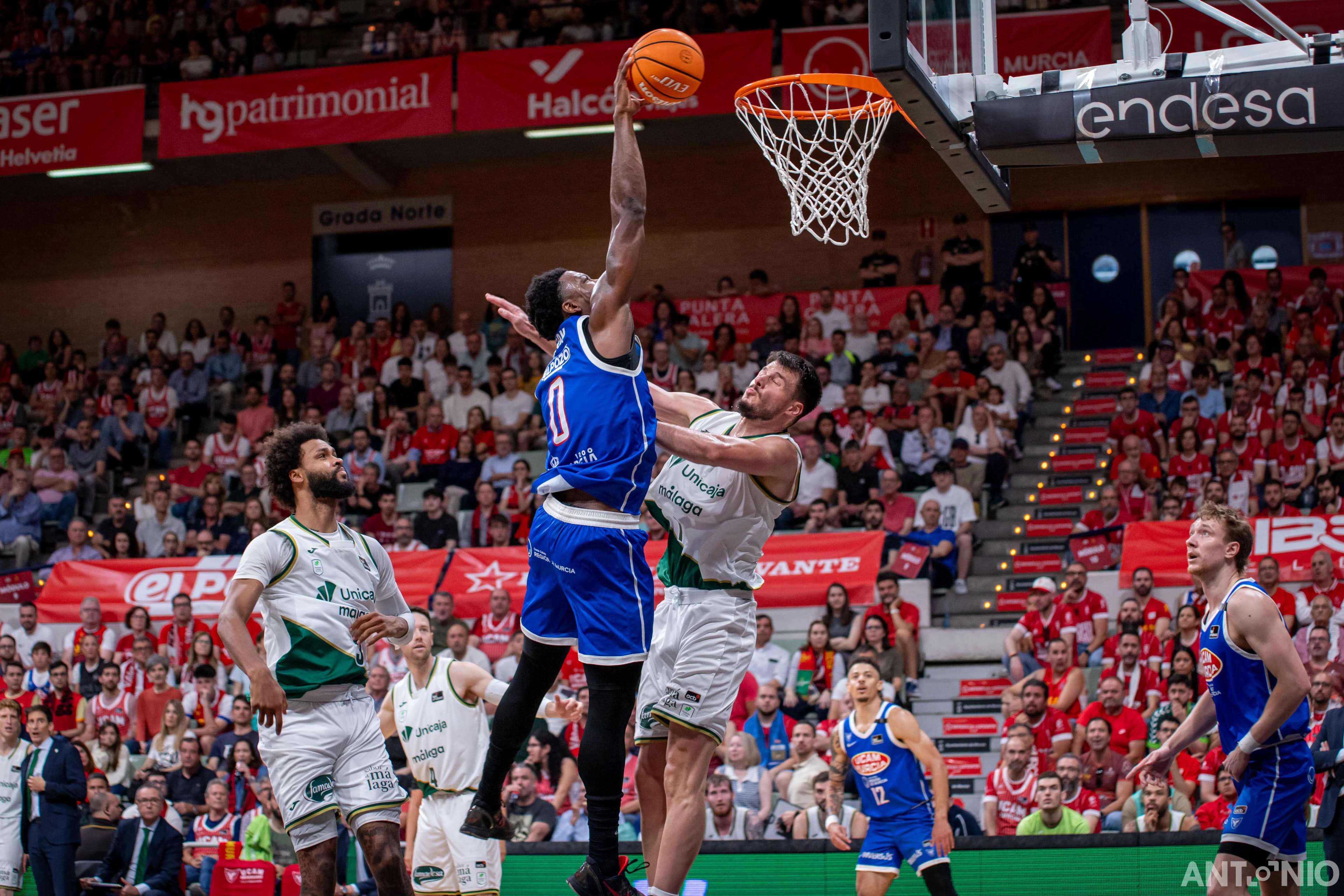 Fotografía 38 del partido UCAM Murcia - Unicaja Málaga.