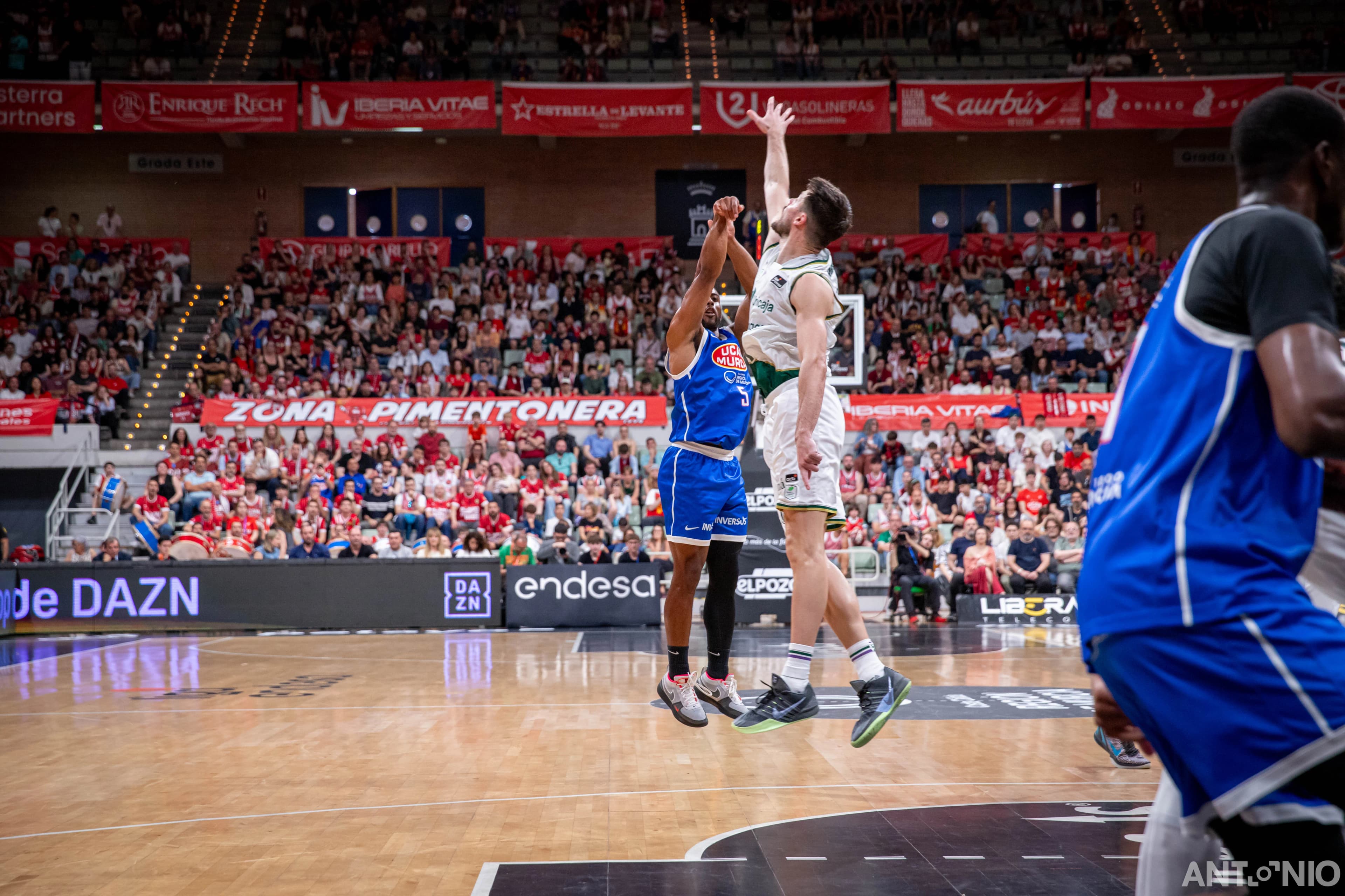Fotografía 66 del partido UCAM Murcia - Unicaja Málaga.