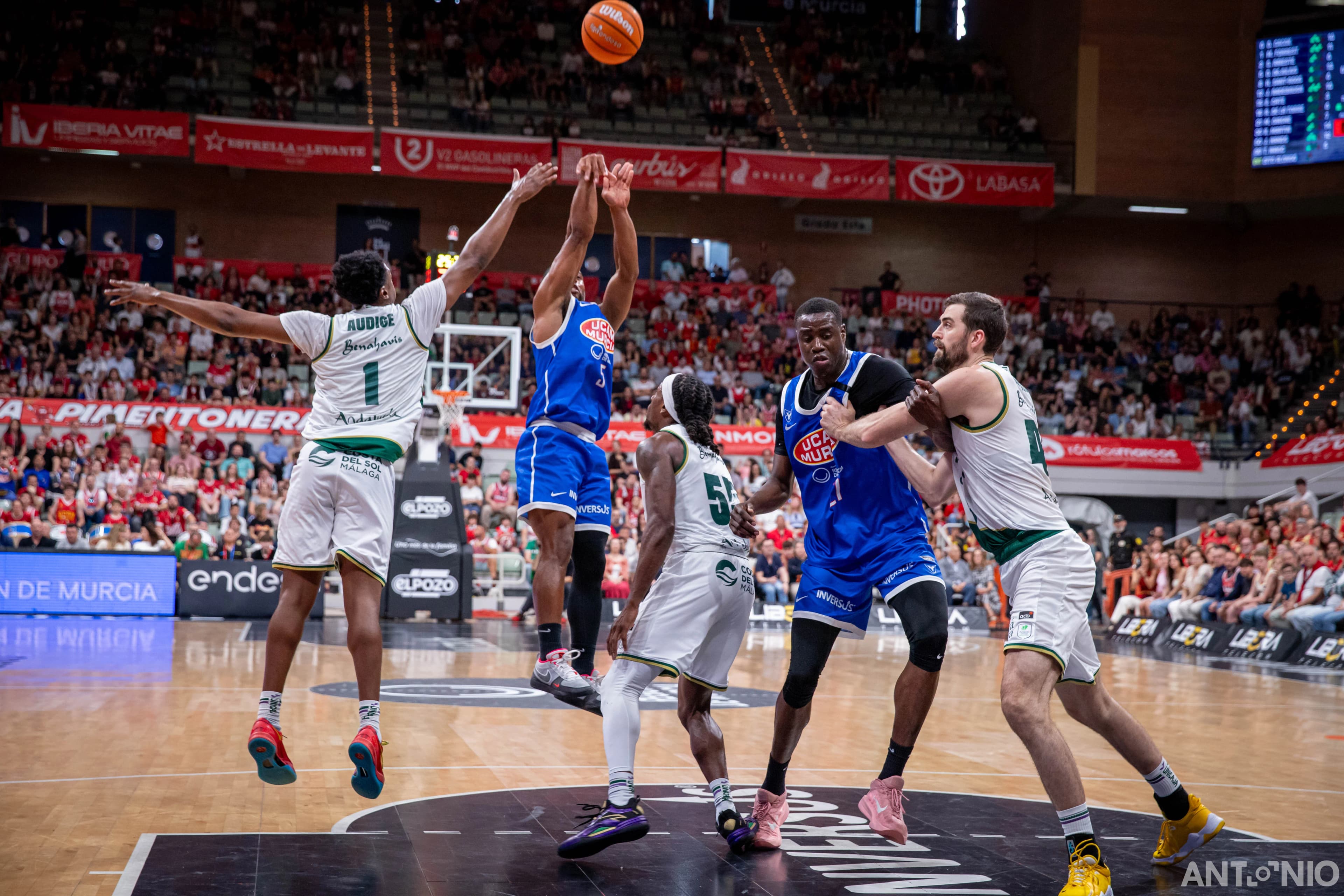 Fotografía 68 del partido UCAM Murcia - Unicaja Málaga.